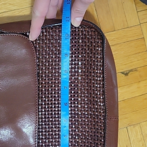 vintage Leather Crossbody Bag - Picture 4 of 9